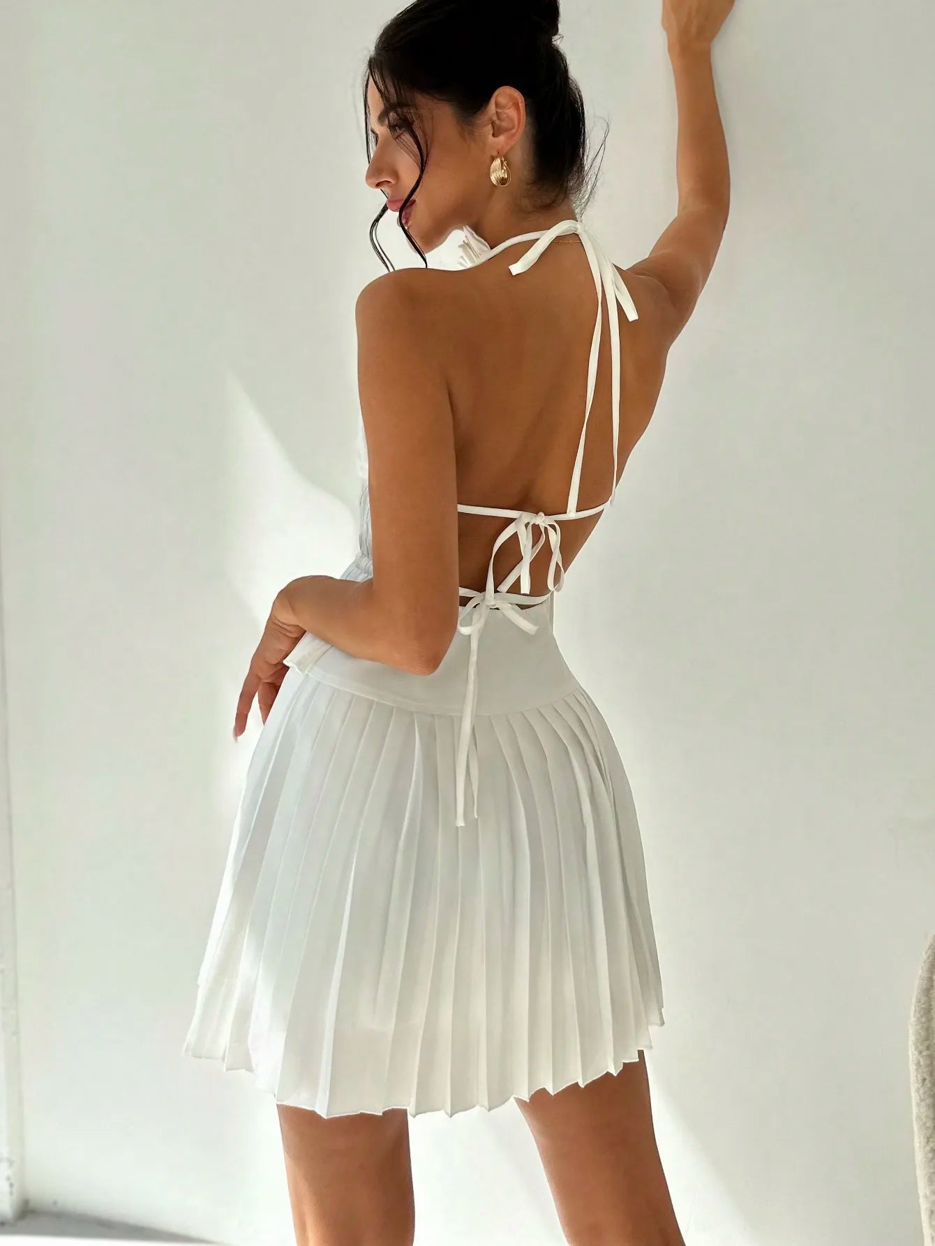 Women's Summer Elegance Back to school season commuter vacation Street fashion halter pleated halter Strap top and high wai