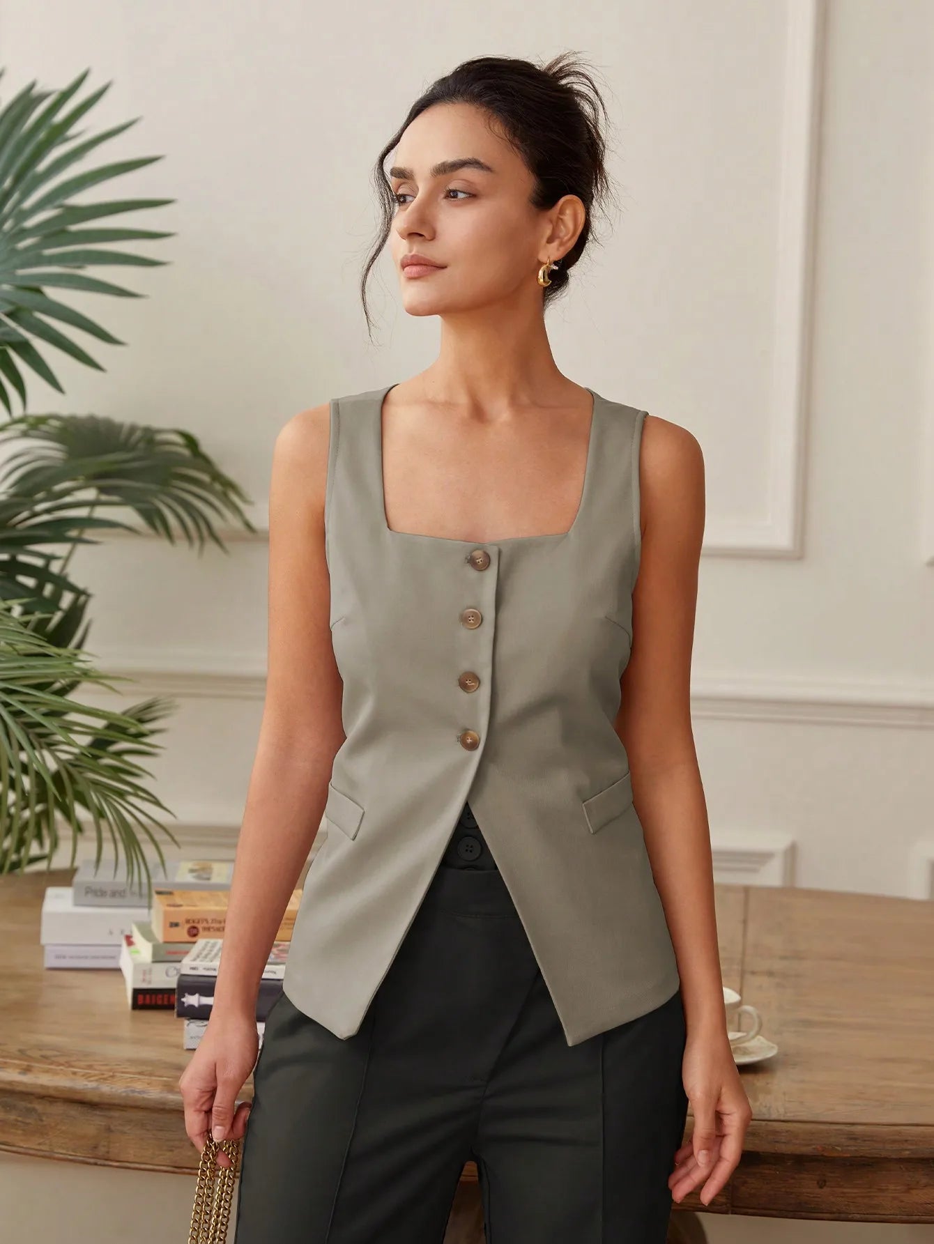 AEL Women's Sleeveless Vest Women Fashion Front Buttons Waistcoat Vintage Square Neck Sleeveless Female Outerwear Chic Tops