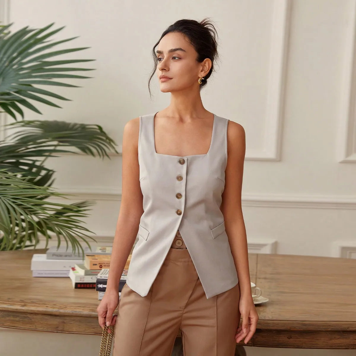 AEL Women's Sleeveless Vest Women Fashion Front Buttons Waistcoat Vintage Square Neck Sleeveless Female Outerwear Chic Tops