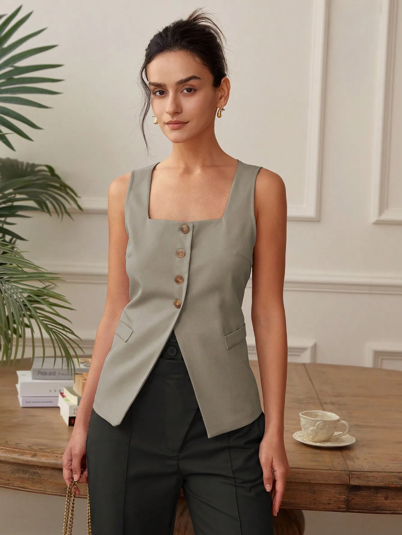 AEL Women's Sleeveless Vest Women Fashion Front Buttons Waistcoat Vintage Square Neck Sleeveless Female Outerwear Chic Tops
