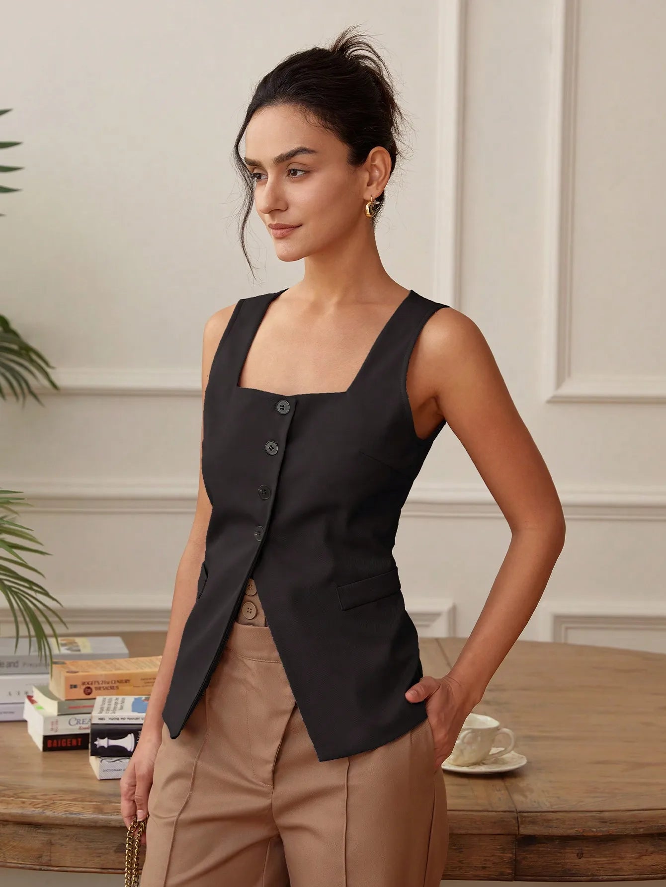 AEL Women's Sleeveless Vest Women Fashion Front Buttons Waistcoat Vintage Square Neck Sleeveless Female Outerwear Chic Tops