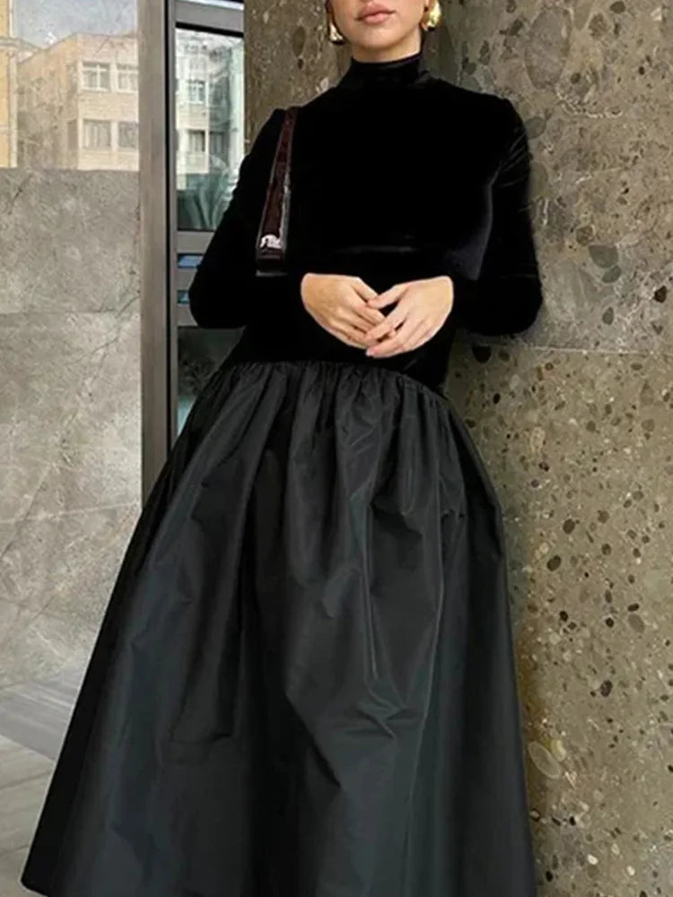 2025 New Lady Chic Party Gowns Elegant Women Velvet Long Sleeve Pleated Hem Robes Fashion Half High Collar Slim Fit Maxi Dress