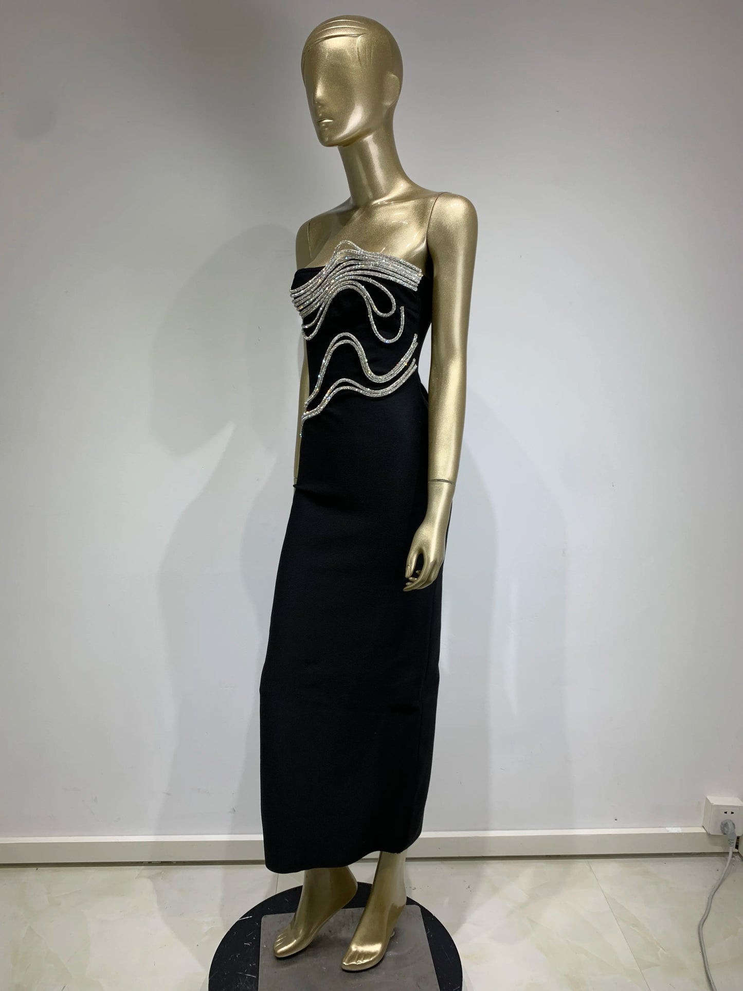 New Women Celebrity Sexy Strapless Backless Diamonds Black Maxi Long Bodycon Bandage Dress 2024 Elegant Evening Club Party Dress