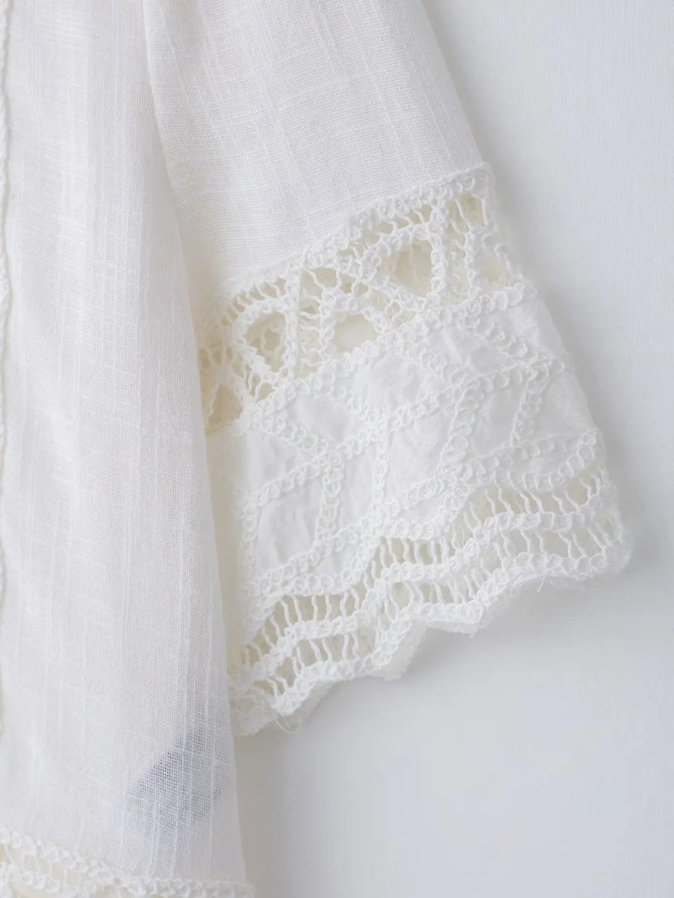 TRAFZA Women Fashion O-Neck Crocheting Details White Skirt Suit Short-sleeve Blouse+Side Zipper White Pleated Midi Se Long Skirt