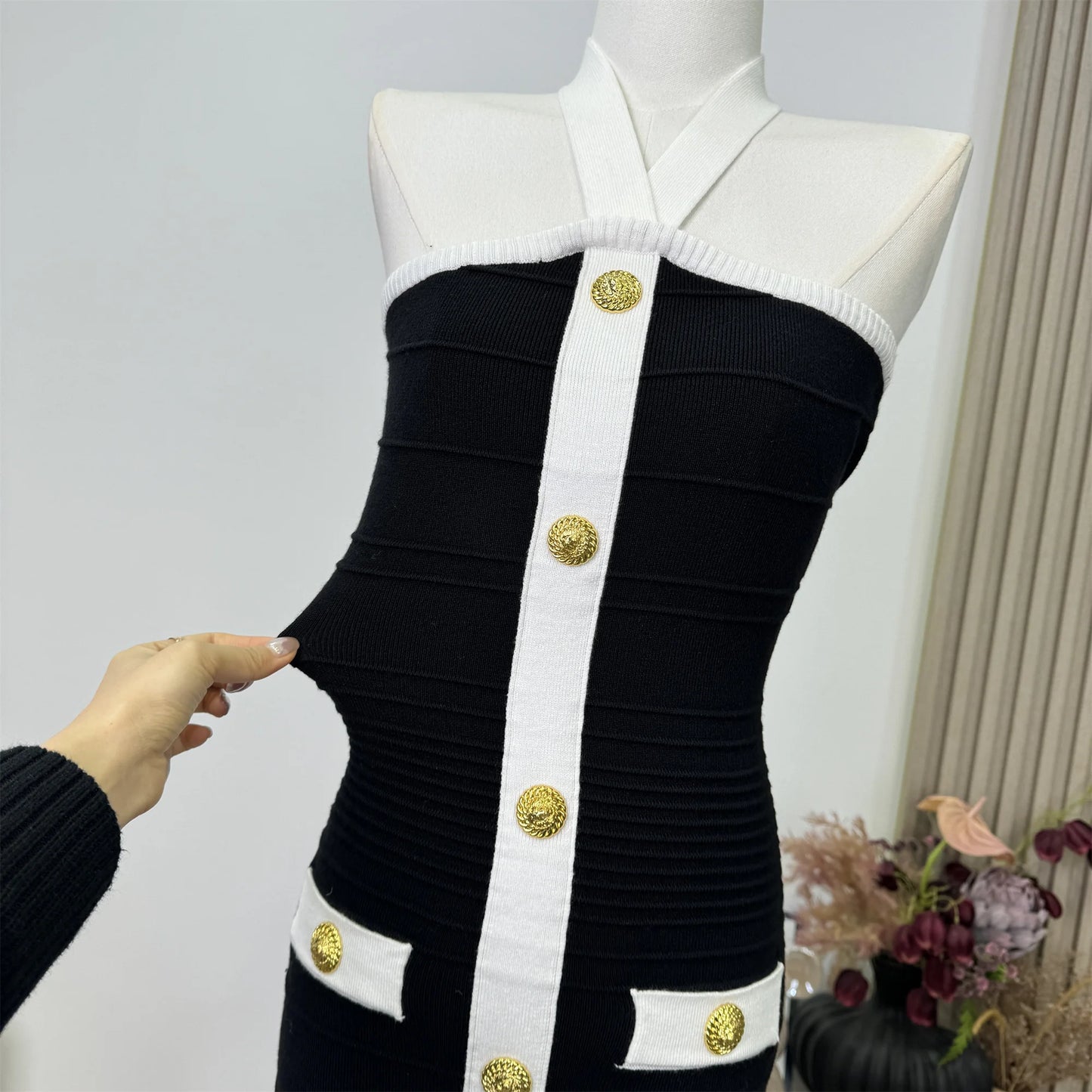 2025 Women Celebrity Sexy Backless Halter Button Bodycon Black Mini Bandage Dress Elegant Evening Club Party Dresses Vestidos