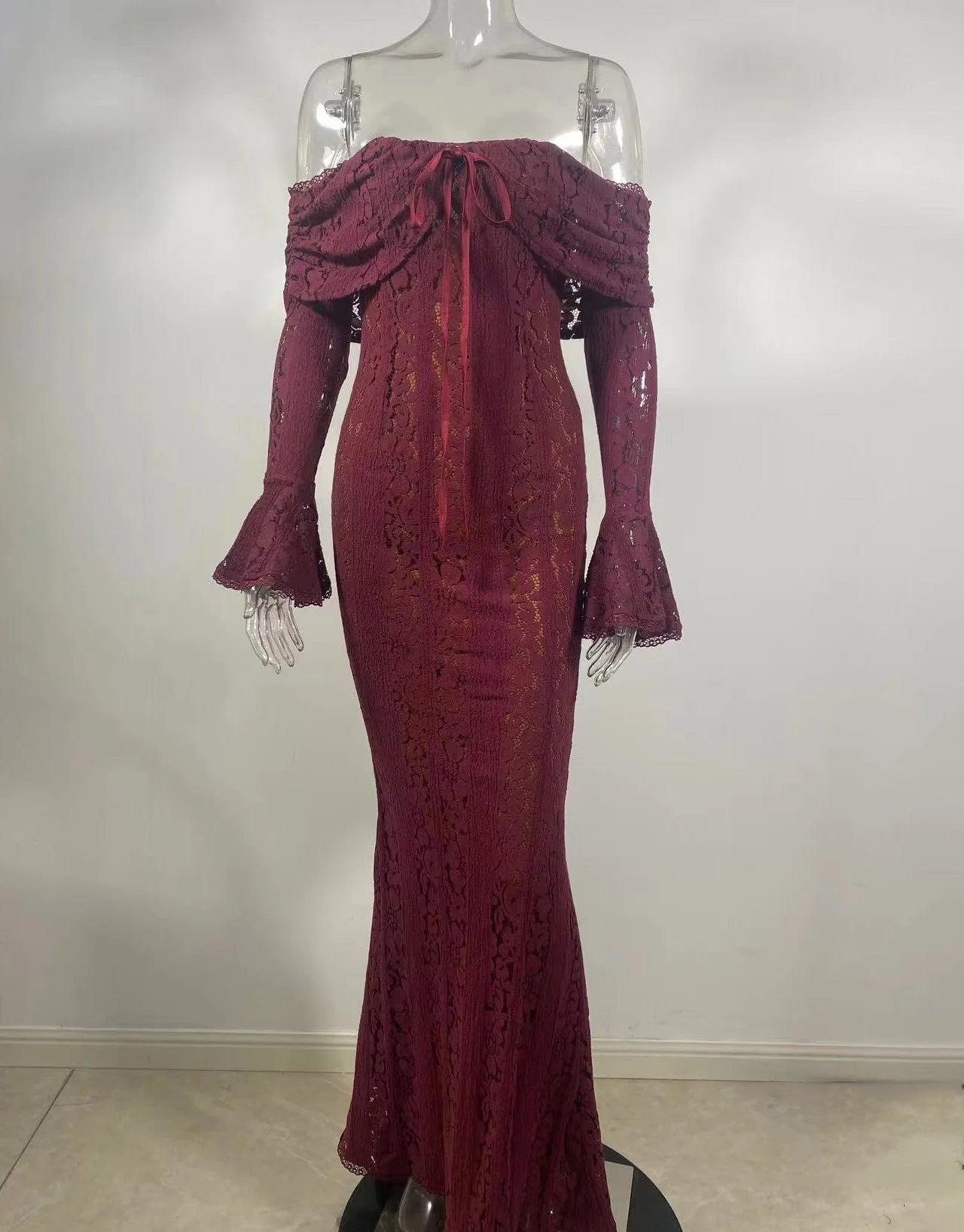 TARUXY Black Lace Flare Sleeve Dress One-Shoulder Women's Slim Tight Waist Sexy Gown Dress Elegant Strapless Long Fishtail Dress