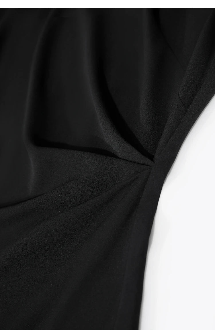 Amii Minimalism 2024 Summer New Sleeveless Small Black Dress Short Slim Half-high Neck Fashion Female Dresses for Women 12452052