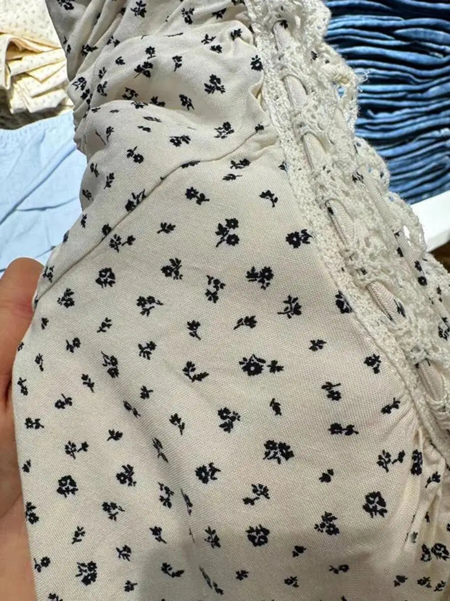 2024 New White Lace Tied Square Neck Summer T-shirts Chic Elegant Short Sleeve Tee Cotton Y2K Street Casual Bow Tie-up Top Women