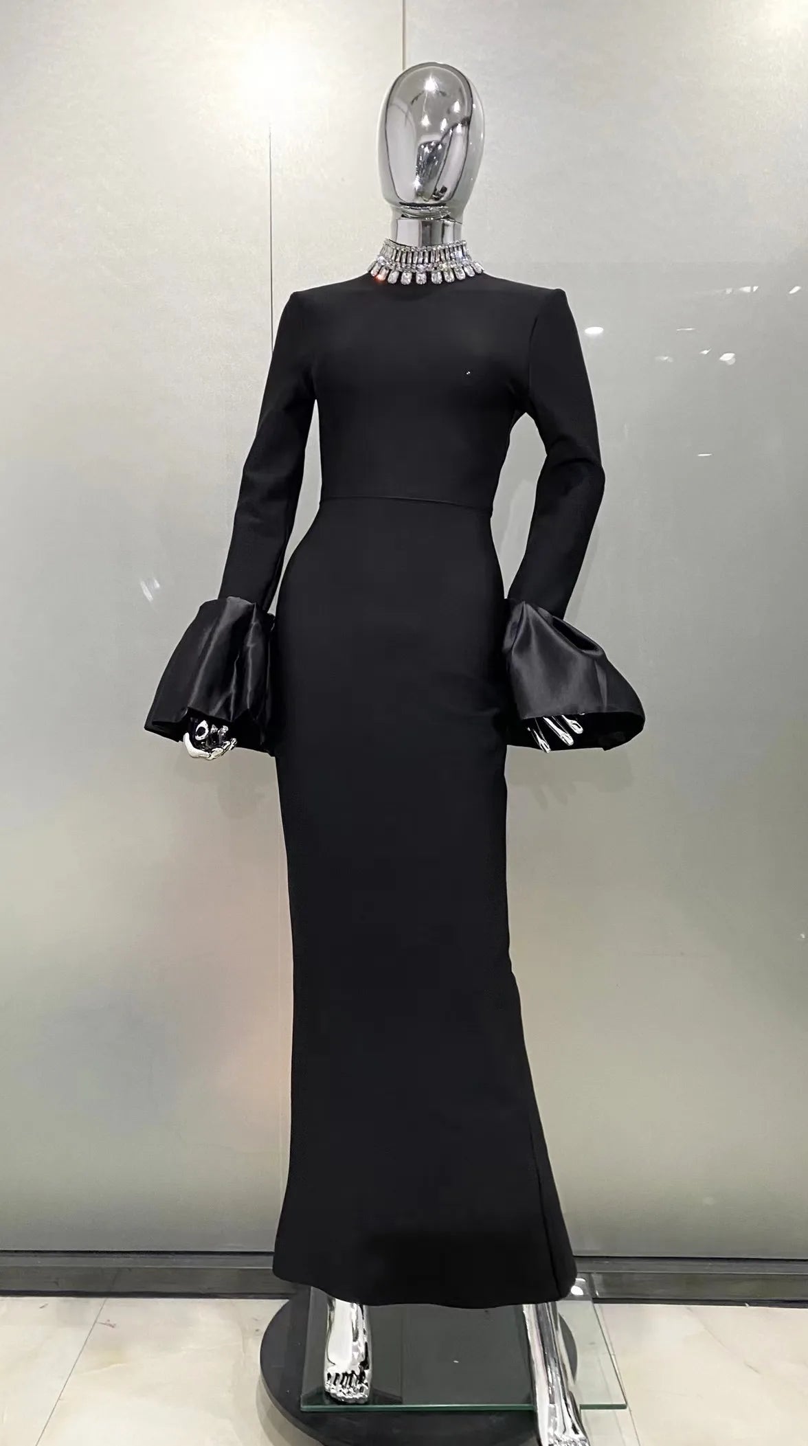 STOCK Shining Diamonds Neck Flare Sleeve Black Long Bandage Dress Elegant Woman Evening Party Dress Cocktail Party Outfit