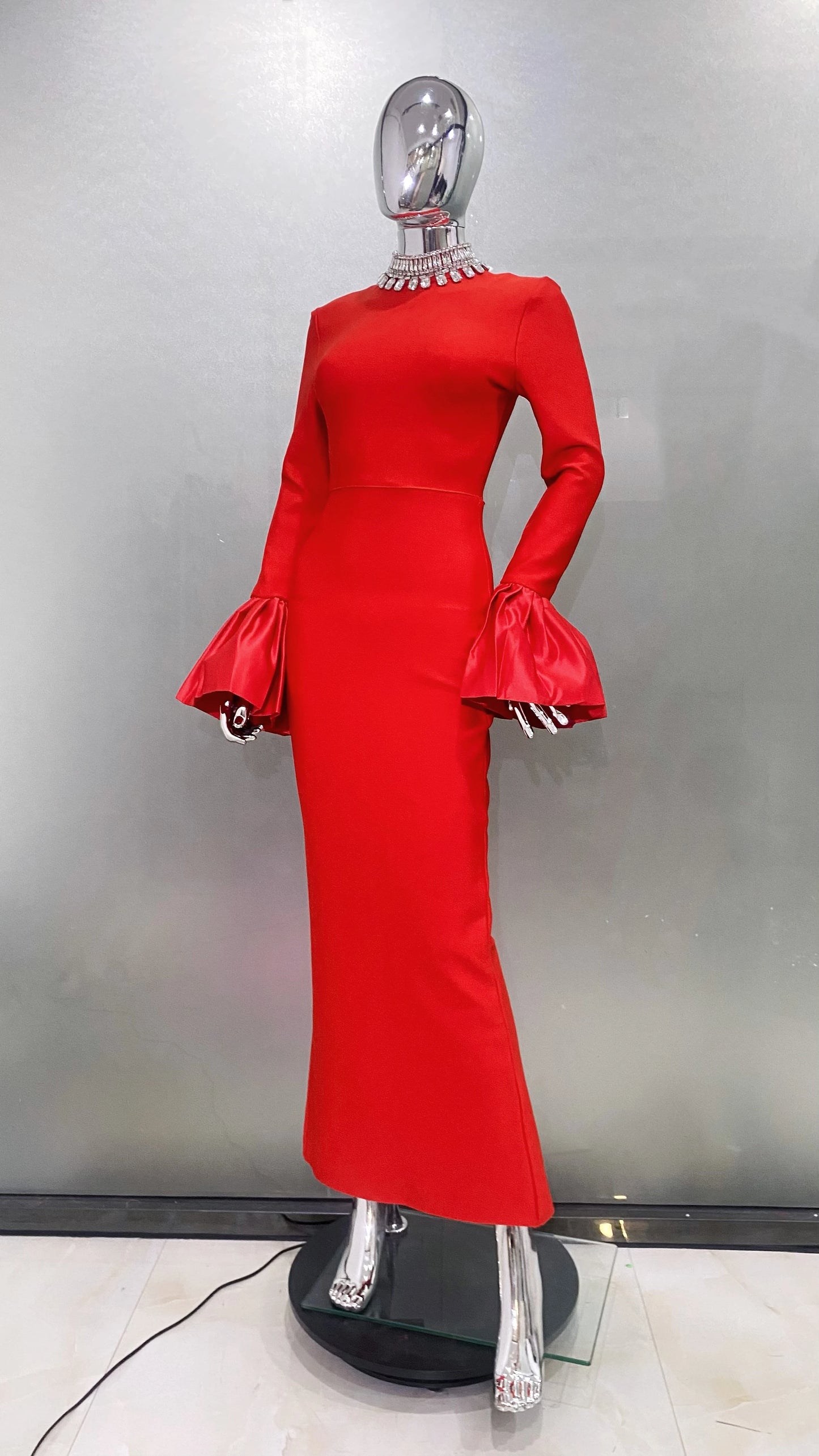 STOCK Shining Diamonds Neck Flare Sleeve Black Long Bandage Dress Elegant Woman Evening Party Dress Cocktail Party Outfit