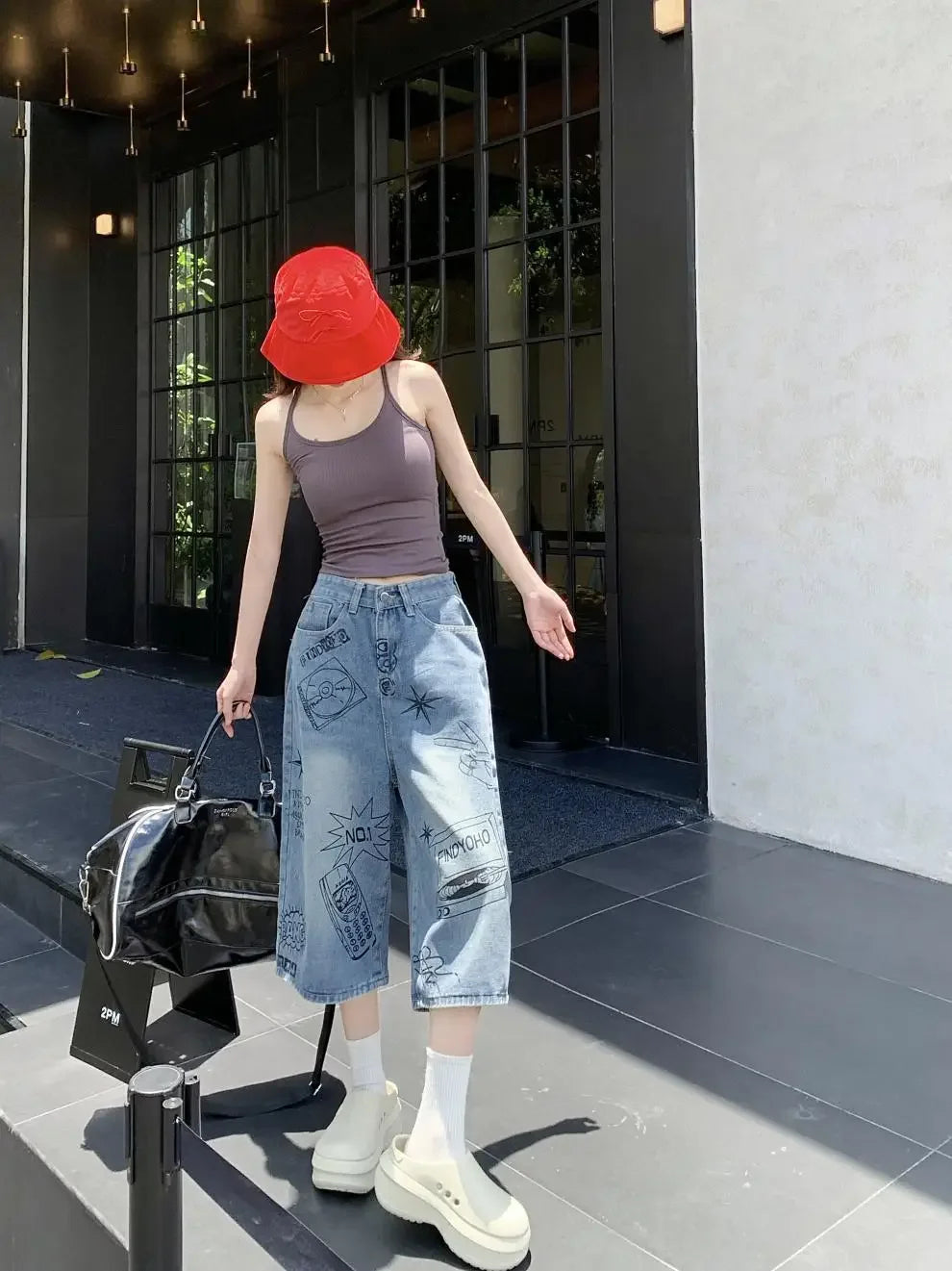American Style Retro Street Women's Mid-Length Jeans Graffiti Design Loose Straight Cut Shorts Casual Fashionable Denim Shorts