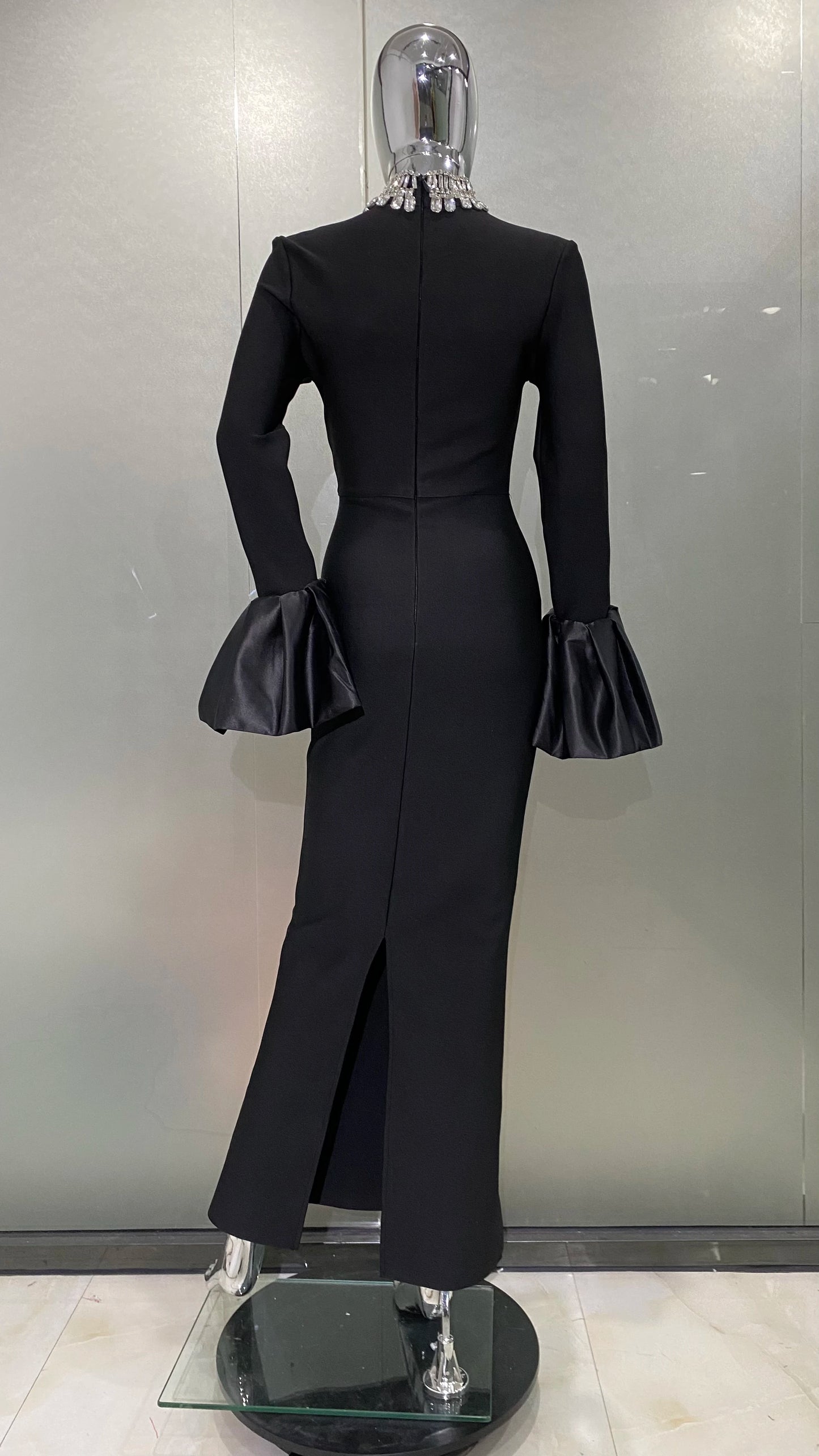 STOCK Shining Diamonds Neck Flare Sleeve Black Long Bandage Dress Elegant Woman Evening Party Dress Cocktail Party Outfit