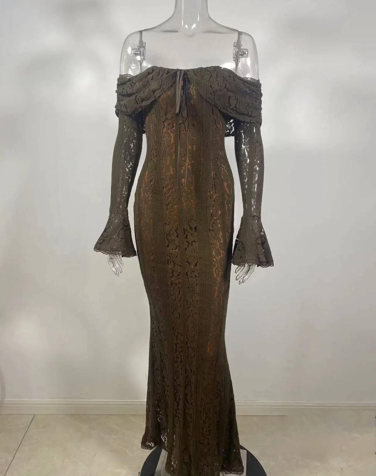 TARUXY Black Lace Flare Sleeve Dress One-Shoulder Women's Slim Tight Waist Sexy Gown Dress Elegant Strapless Long Fishtail Dress