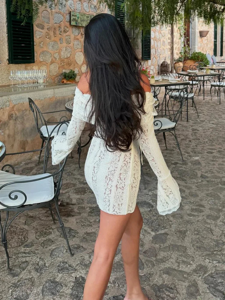 TARUXY Black Lace Flare Sleeve Dress One-Shoulder Women's Slim Tight Waist Sexy Gown Dress Elegant Strapless Long Fishtail Dress