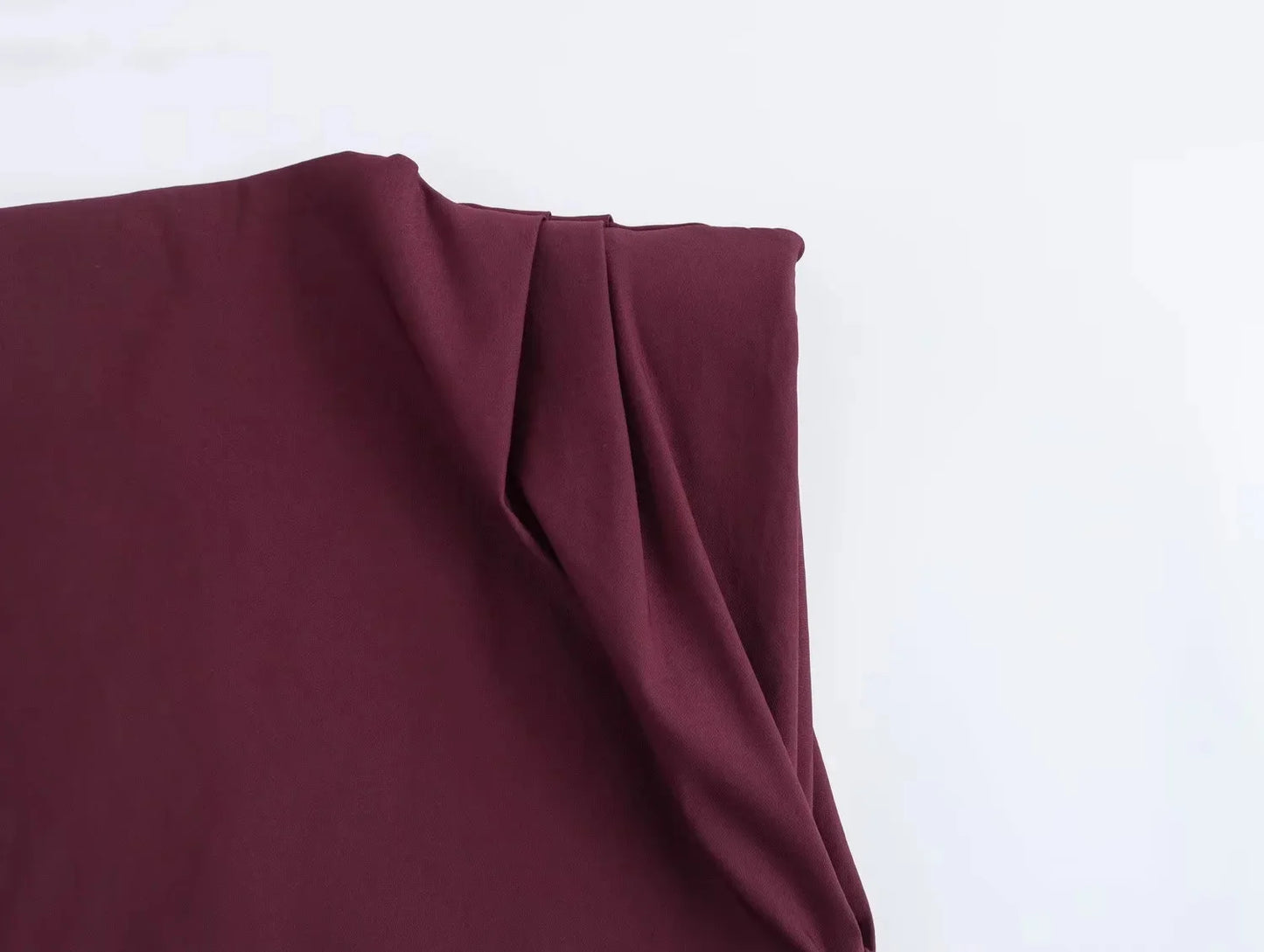 TRAFZA Vintage Chic Women Solid Asymmetric O-Neck Zipper Sleeveless Cross Folds Top Fashion 2025 Streetwear Padded Shoulder Top