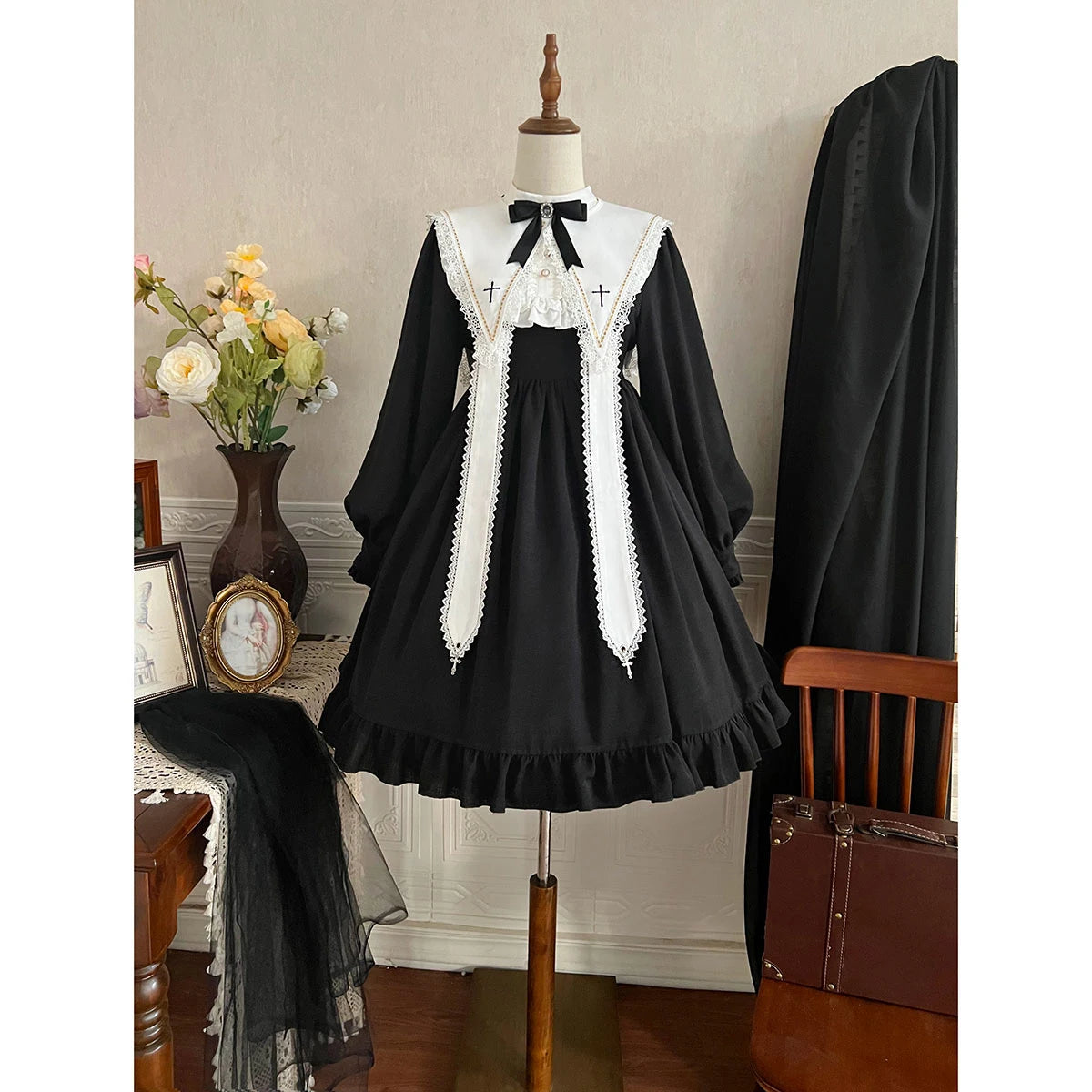 Contract Color Lolita Dress for Women Gothic Style Dark Girl Japanese Retro Op Dress Autumn and Winter Long Sleeve Black Dress
