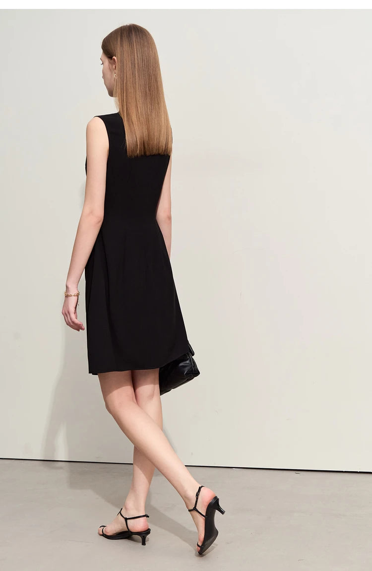 Amii Minimalism 2024 Summer New Sleeveless Small Black Dress Short Slim Half-high Neck Fashion Female Dresses for Women 12452052