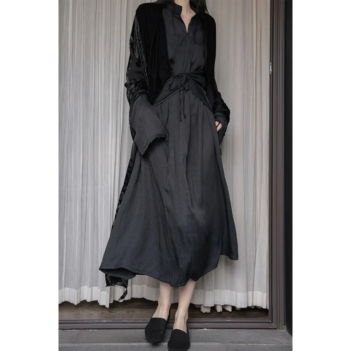 UMI MAO Chinese Style Dress Elegant Stand Up Neck Flare Sleeves Wrap Waist Show Slim Mid Length Black Drop Zen Dresses Women's