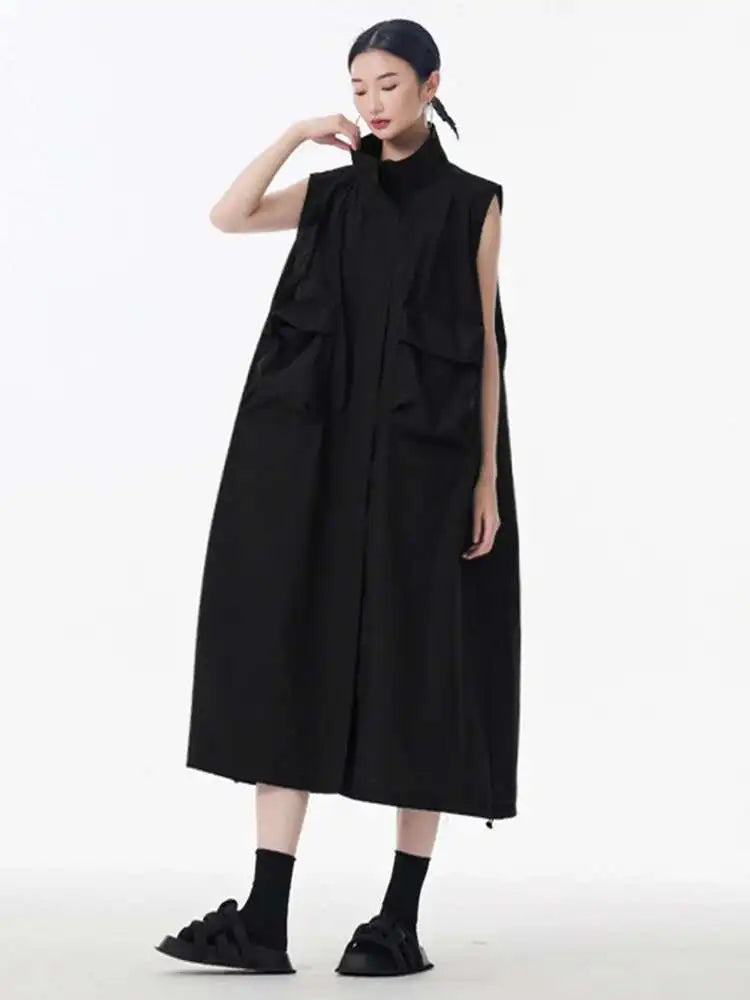 [EAM] Women Green Pocket Hem Drawstring Big Size Vest Dress New Stand Collar Sleeveless Fashion Tide Spring Autumn 2025 1DJ0147