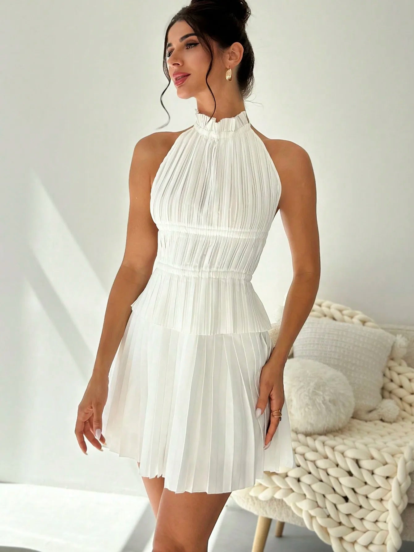 Women's Summer Elegance Back to school season commuter vacation Street fashion halter pleated halter Strap top and high wai
