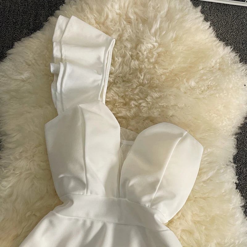 Robe mini à une épaule pour femmes, noir et blanc, volants, sans manches, patchwork en mesh, taille haute, robe de soirée A-line, vestidos