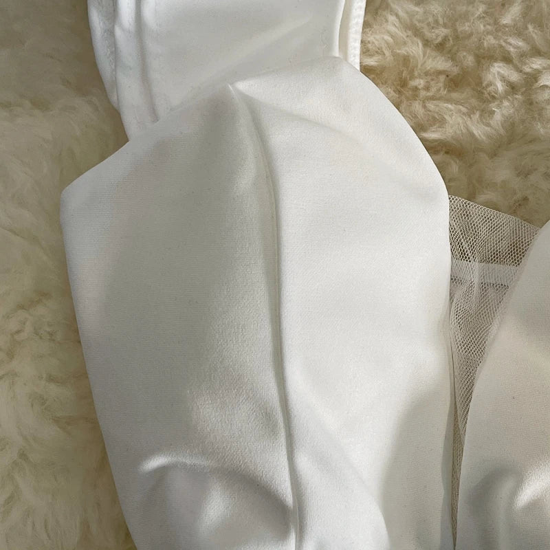 Robe mini à une épaule pour femmes, noir et blanc, volants, sans manches, patchwork en mesh, taille haute, robe de soirée A-line, vestidos